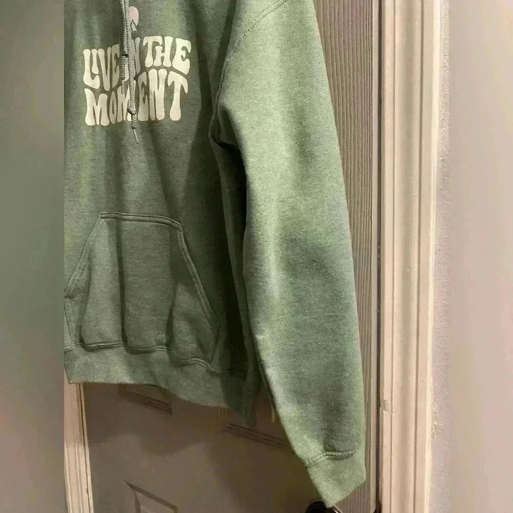 Unisex pullover sweatshirt hoodie with LIVE IN THE MOMENT in green with white - Picture 3 of 7